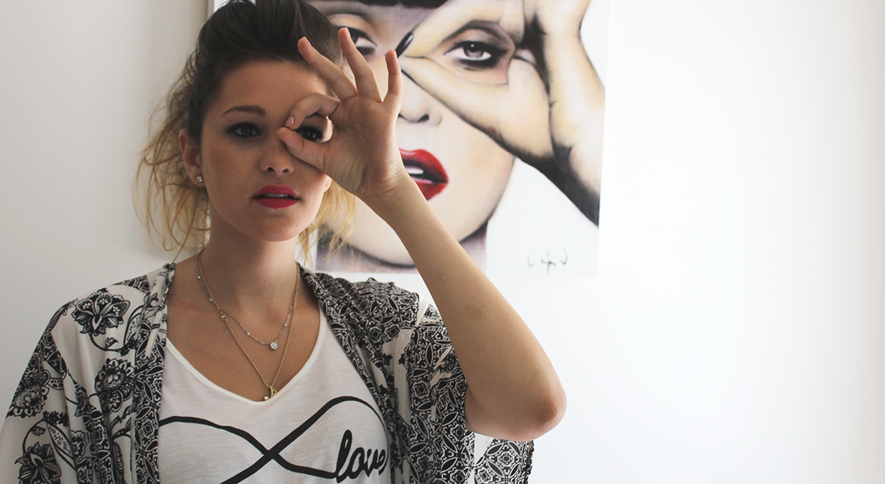 Girl wearing K8 Los Angeles
